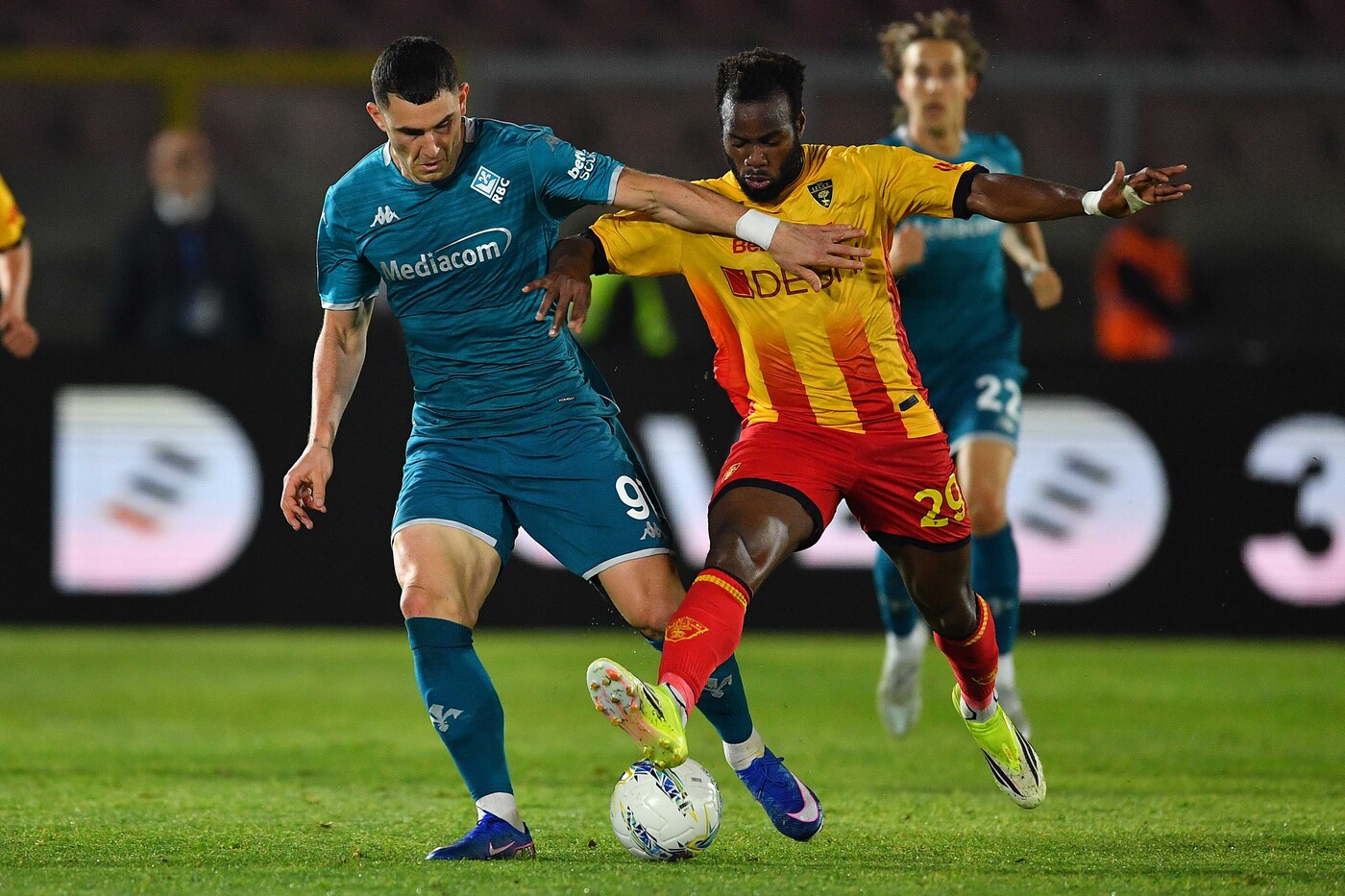 Lecce-Fiorentina 1-1: pari al Via del Mare nel posticipo della 33ª giornata